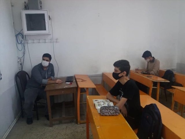 آموزش حضوری دبیرستان