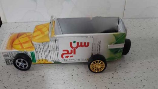 ساخت ماشین بادکنکی توسط دانش آموز پایه دوم